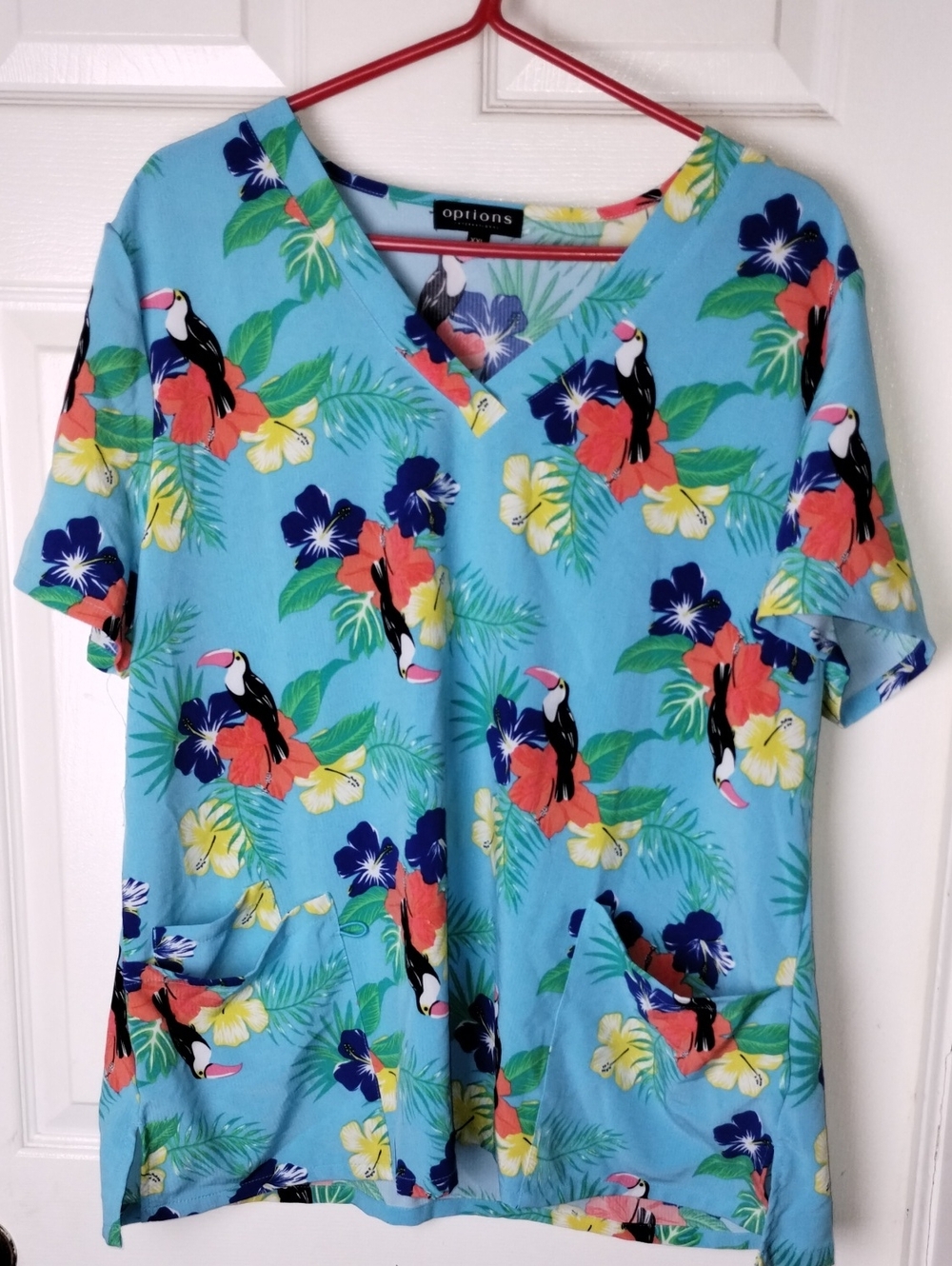 Options Tropical Floral V-Neck Women’s Top in Light Blue. XXL